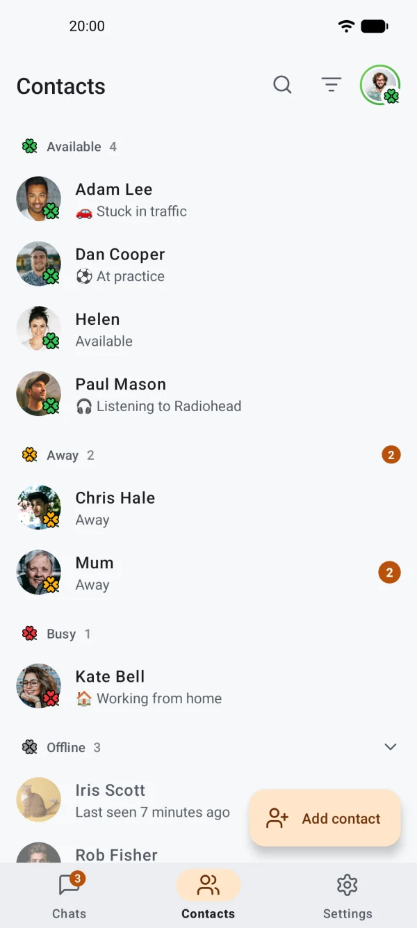 Contacts in Mandarin for Android, grouped by status: each with a status clover and some with a status of their own, such as Listening to Radiohead